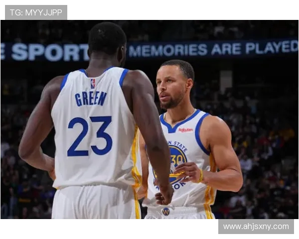 仁川凤凰迎战光州FC展现激烈对抗与精彩瞬间的足球盛宴